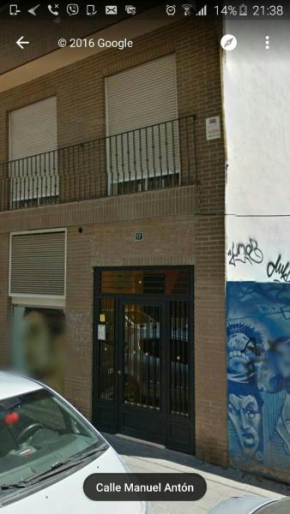 Tommy, Alicante